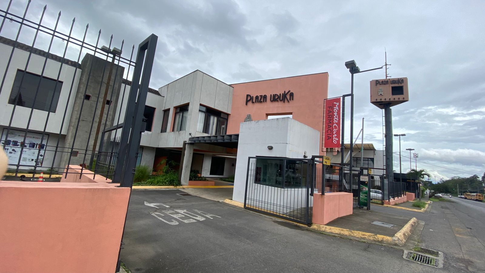 Plaza Uruca 2